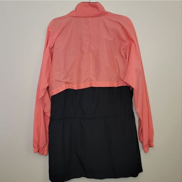 Vintage 90s Windbreaker - Picture 2 of 5